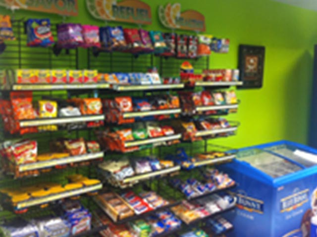 honolulu-vending-self-service-market-3